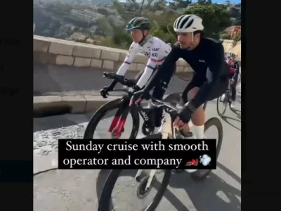 Pogačar in Sainz&nbsp;sta soseda v Monacu. Fotografija je z enega skupnih izletov. Vir: IG, posnetek zaslona