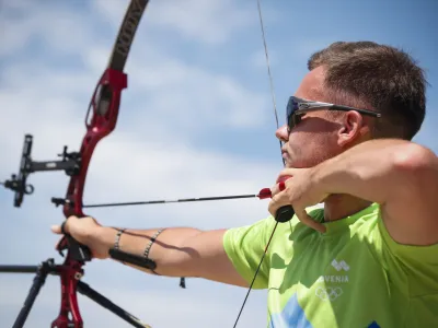 Japonska, Tokio.<br>OI Tokio 2020.<br>Lokostrelstvo, posamicno, moski, kvalifikacije.<br>Slovenski lokostrelec Ziga Ravnikar.