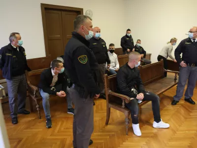 Amar LičinaDino OručevićMatic MočnikBelmin Čović- 10.11.2021 &ndash; sojenje Amarju Ličini in soobtoženim za posilstva mladoletnih deklet//FOTO: Tomaž Skale