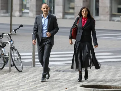 Anže Logar, kandidat za predsednika republike in dr. Romana Jordan, nekdanja evropska poslanka<br> <br>- 21.09.2022 &ndash; Predsedni&scaron;ke volitve 2022 - novinarska konferenca Anžeta Logarja kot neodvisnega kandidata ob vložitvi predsedni&scaron;ke kandidature <br> <br>//FOTO: Luka Cjuha<br>