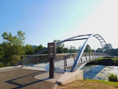 Pri vstopu na brv stoji &scaron;tevec kolesarjev, s katerim bodo spremljali statistiko in trend uporabe.