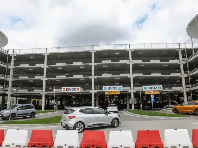 25.4.2022 - Garažna hi&scaron;a Suprnova - LeclercFoto: Luka Cjuha